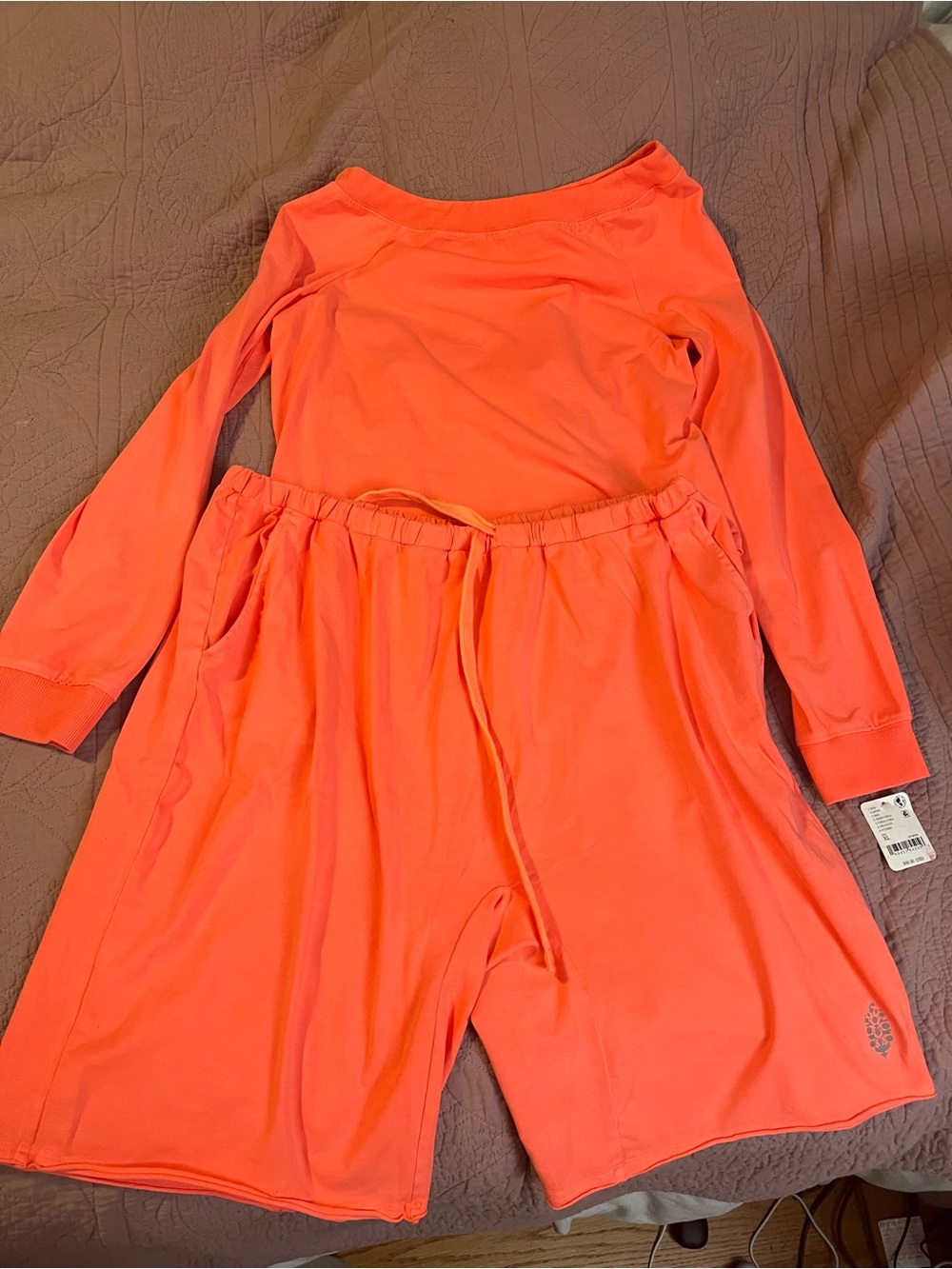 #216 FP Movement Coral Lounge Set Shirt + Shorts NWT XL - Picture 5 of 8